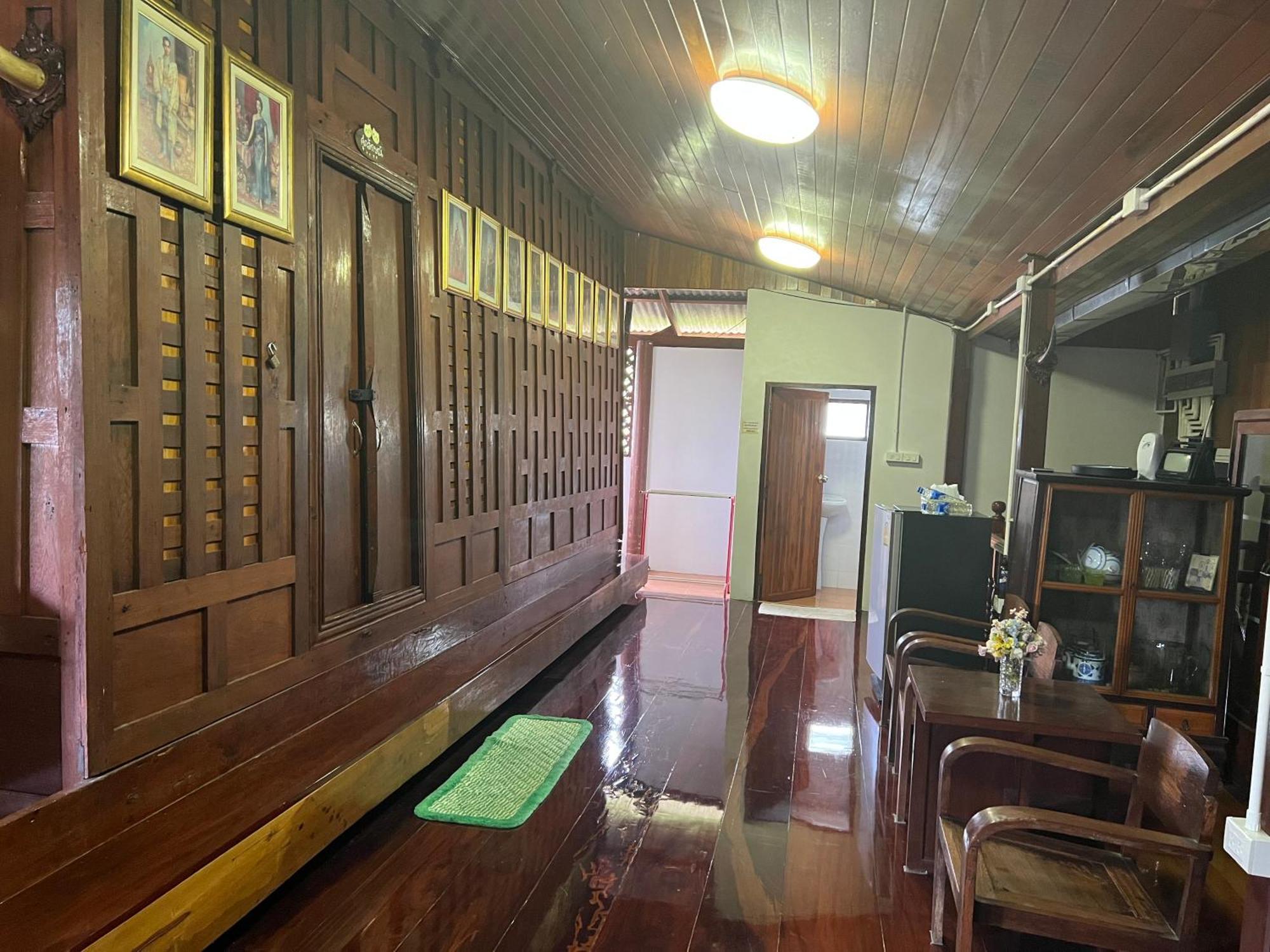 Bansuwan Homestay Ампхава Екстер'єр фото